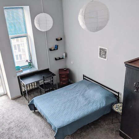 Entire 2-Bedroom Authentic Flat 基輔 外观 照片